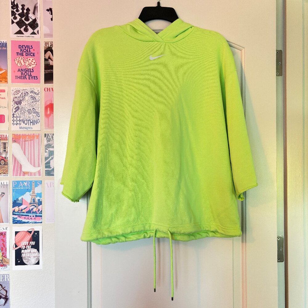 Short sleeve hoodie